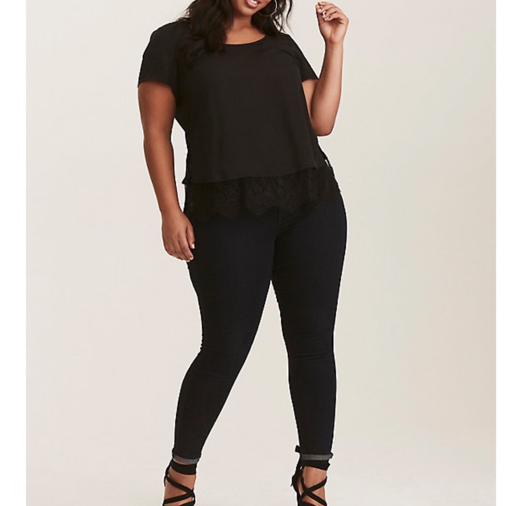 NWT torrid size 1 cap sleeve lace hem blouse